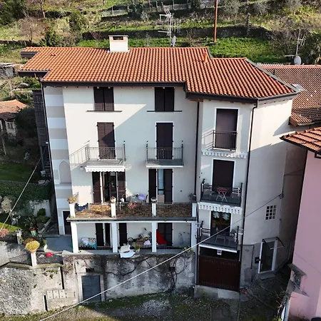 Apartament House Carla